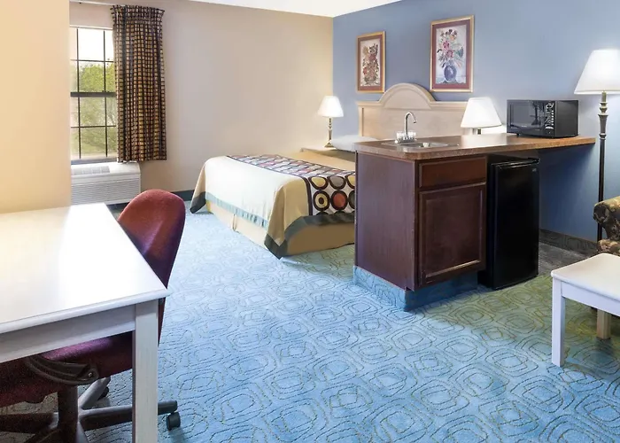 Super 8 By Wyndham